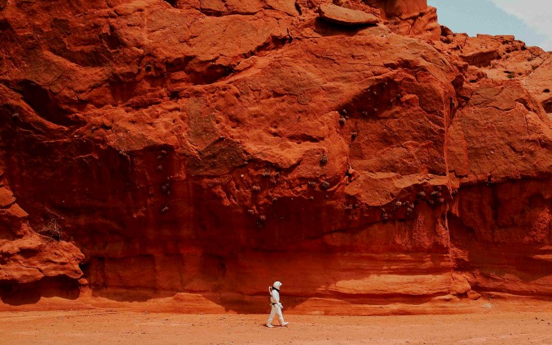 مگاسیتی مریخ، سفری ۳۰۰ میلیون کیلومتری بی بازگشت